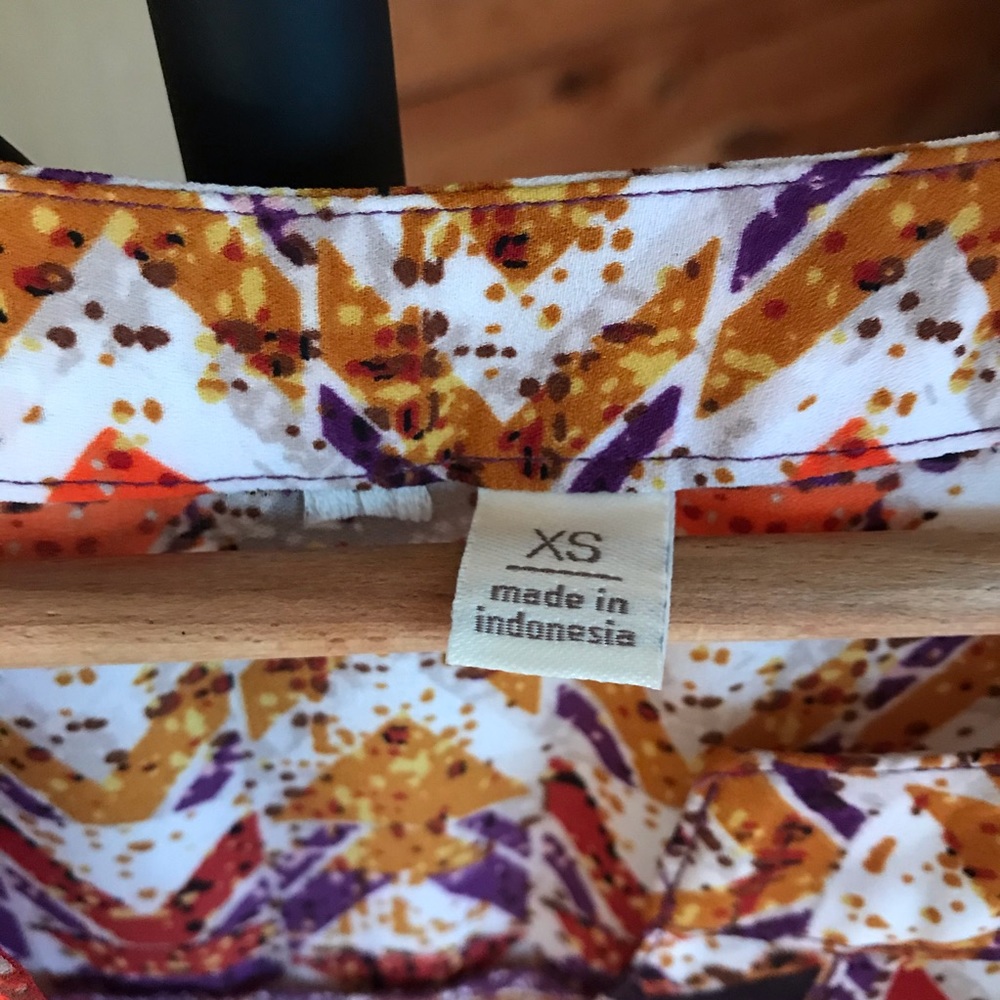 🌸5/$30🌸 Multi-colored Tunic Top EUC - Picture 3 of 13